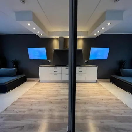 Cosy Near Airport @ Appartement